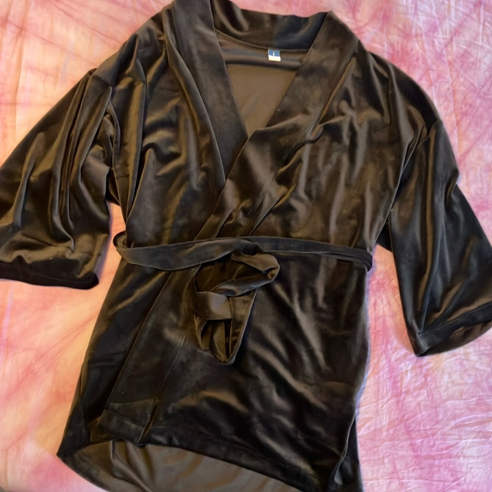 Velvet Black robe